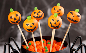 Gruselige Halloween Cake Pops